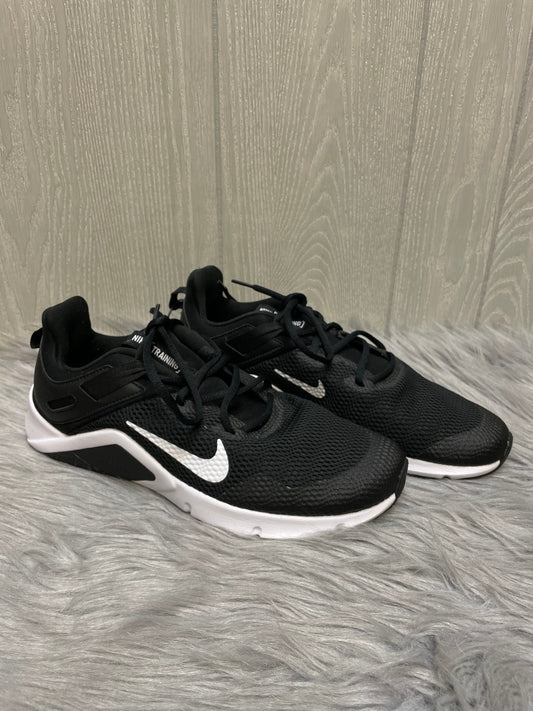 Shoes Athletic By Nike In Black & White, Size: 11