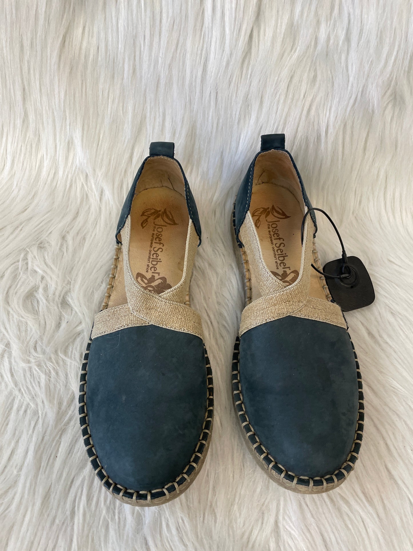 Shoes Flats By Josef Seibel In Navy, Size: 9