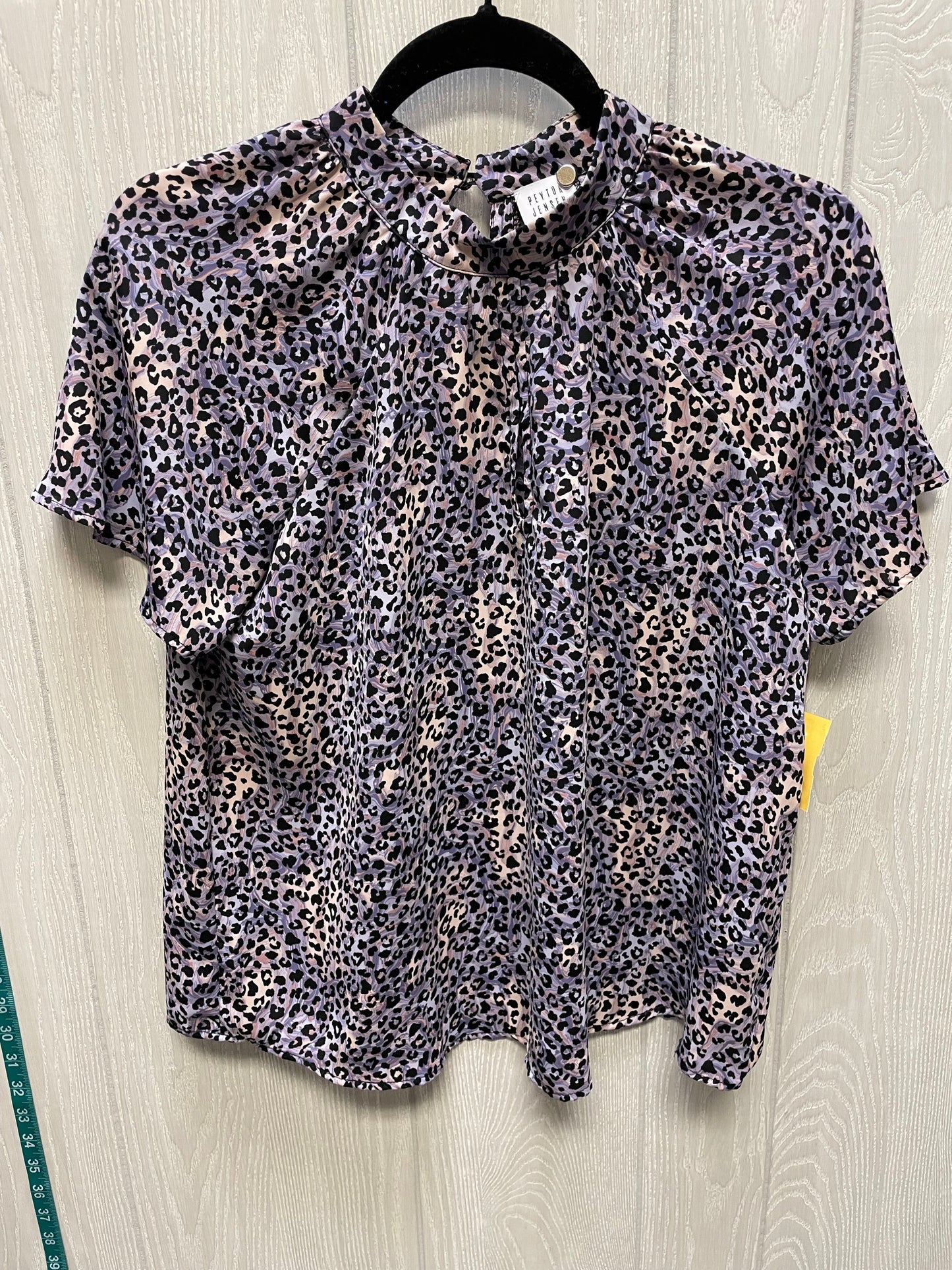 Blouse Short Sleeve By Peyton Jensen In Animal Print, Size: S