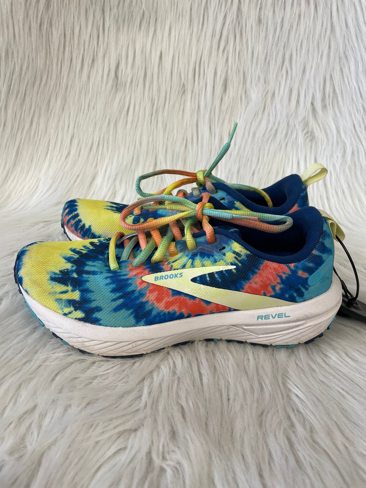 Shoes Athletic By Brooks In Tie Dye Print, Size: 7.5