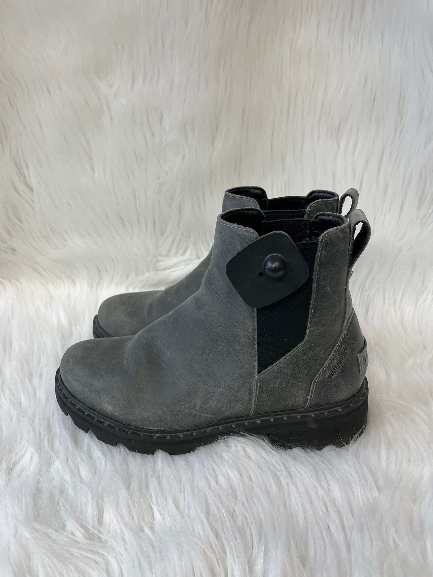 Boots Ankle Flats By Sorel In Grey, Size: 6