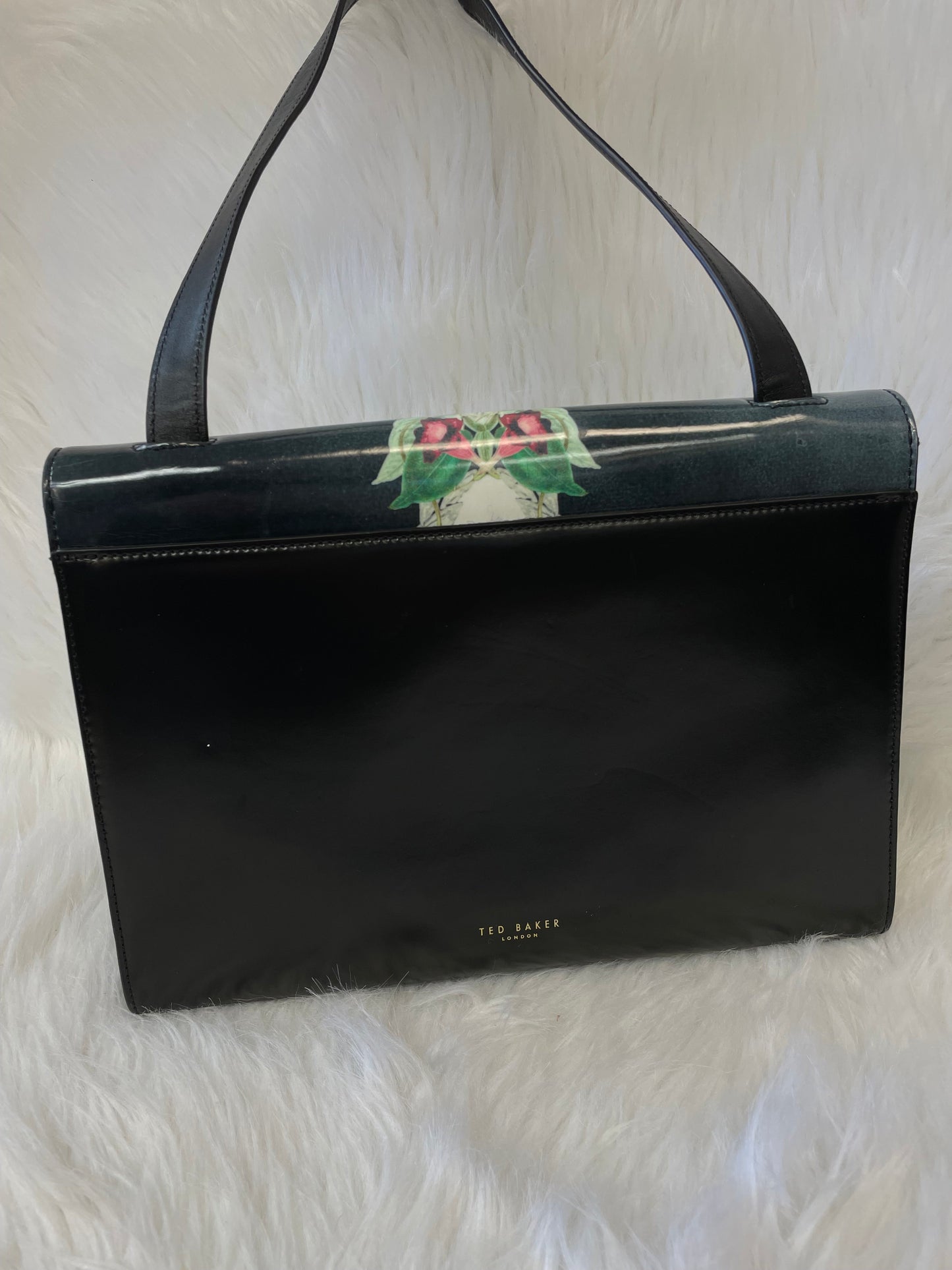 Handbag By Ted Baker, Size: Medium