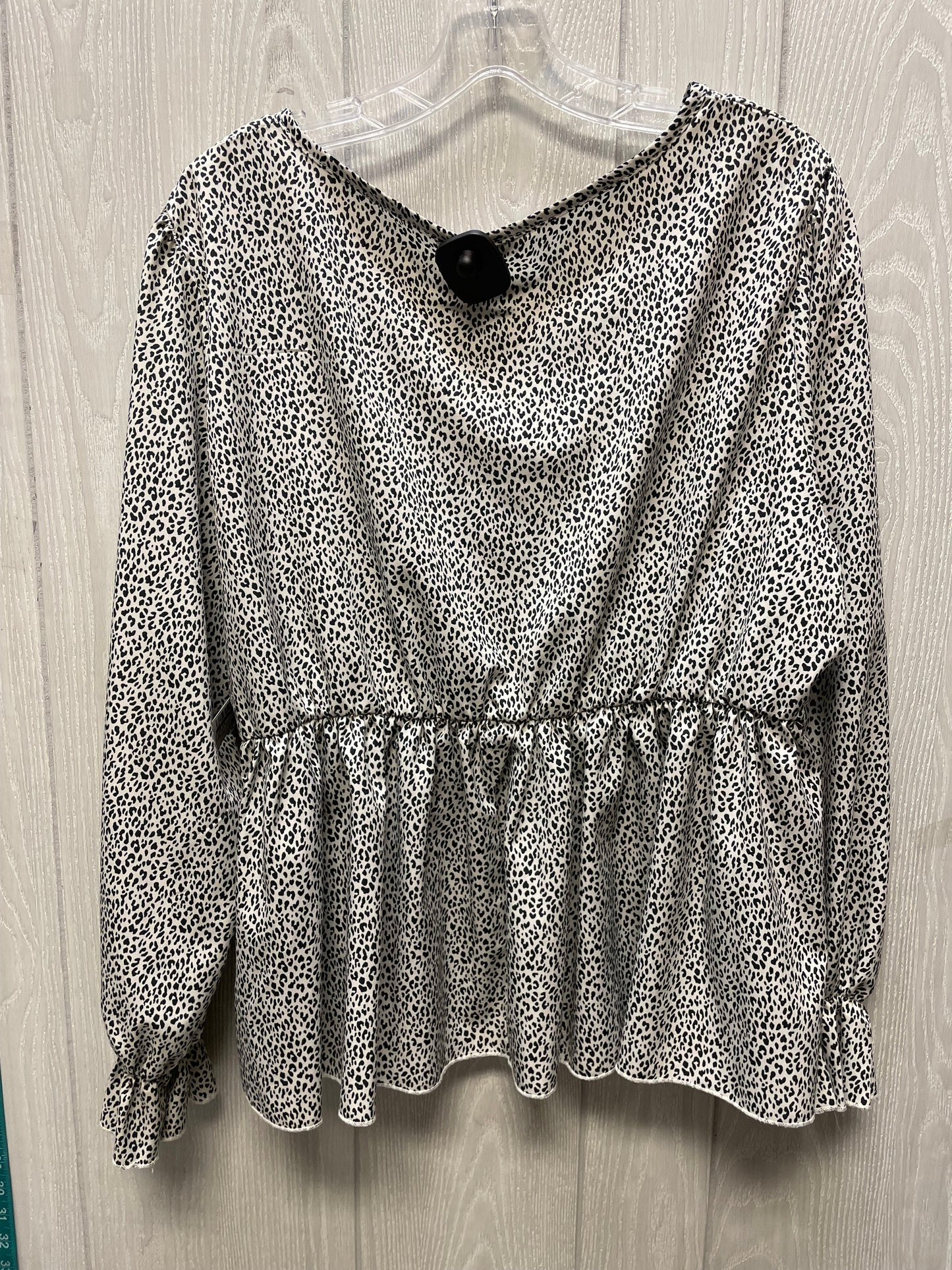 Top Long Sleeve By Shein In Animal Print, Size: 2x