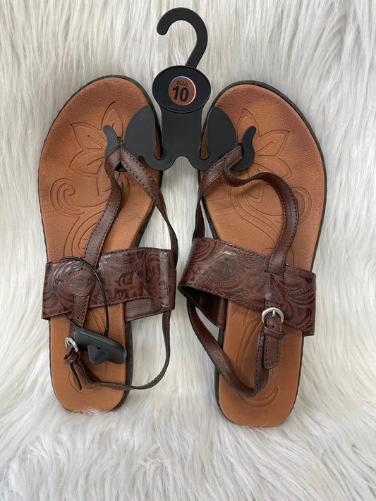 Brown Sandals Flats Born, Size 10
