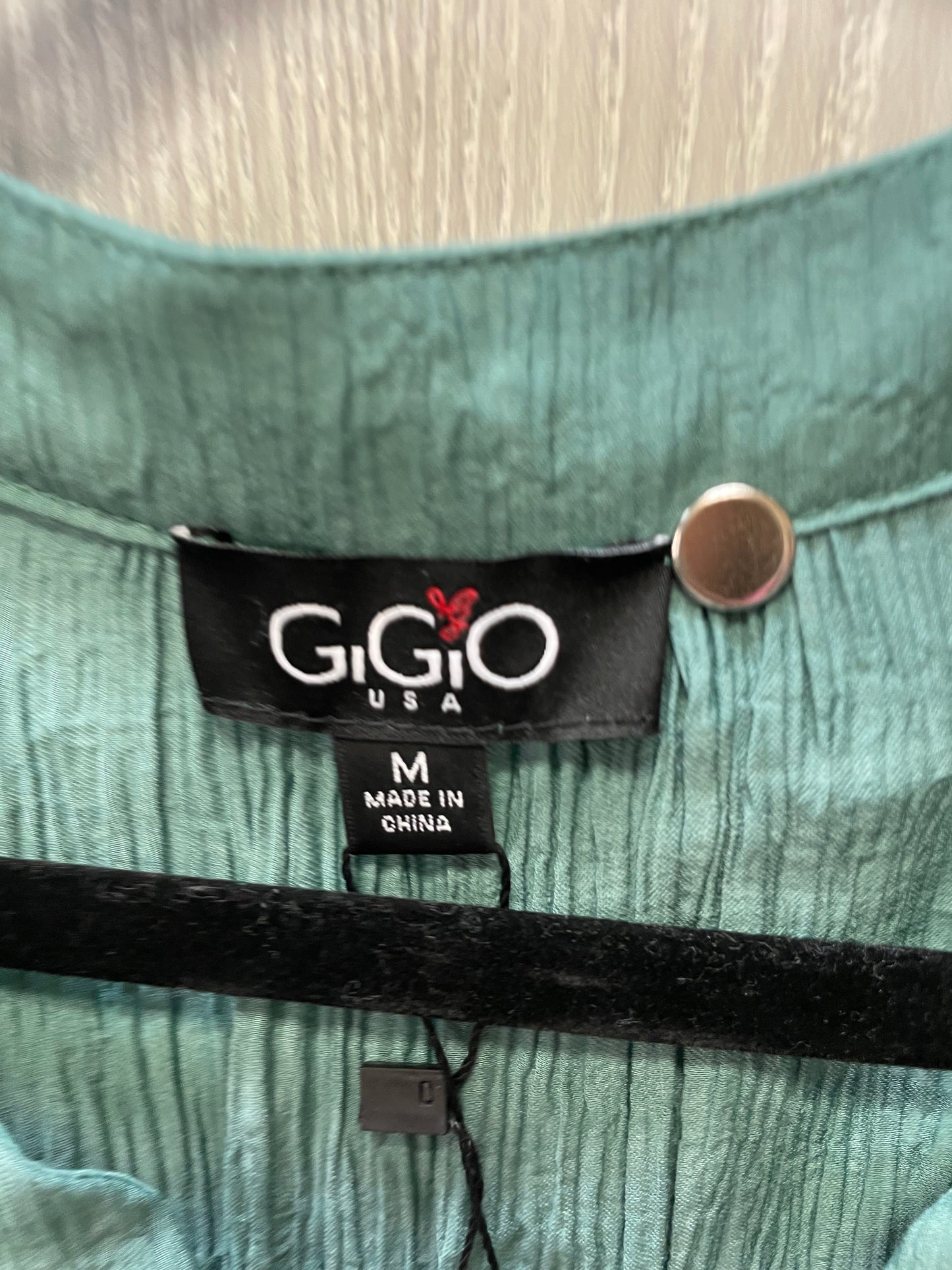 Top Short Sleeve By Gigio In Green, Size: M