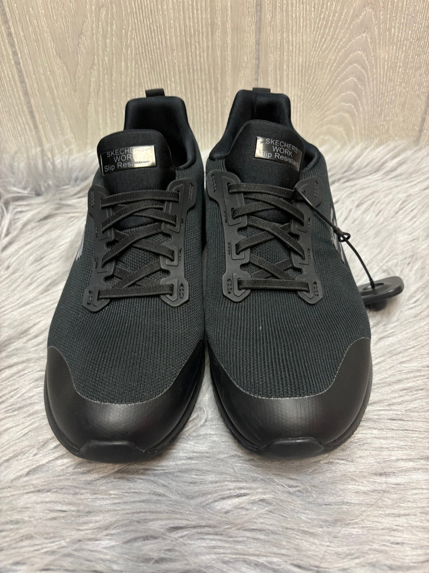 Shoes Athletic By Skechers In Black, Size: 11