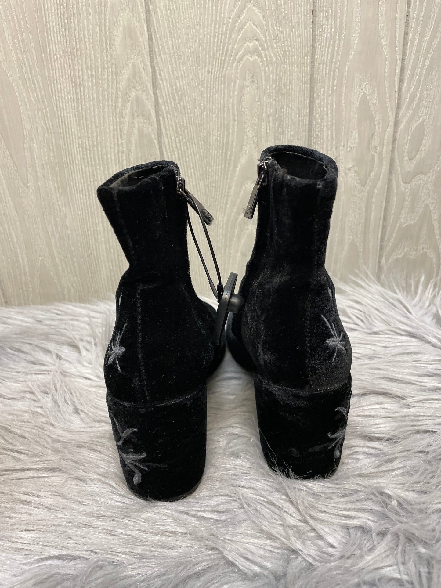 Boots Ankle Heels By Kenneth Cole In Black, Size: 7.5