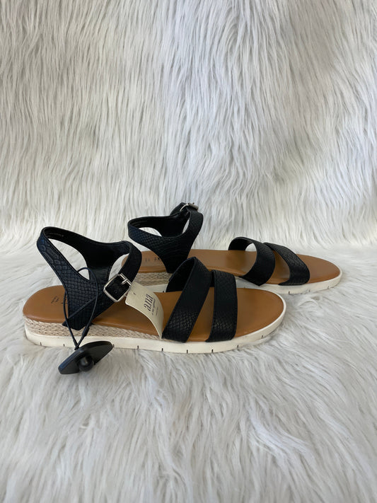 Black Sandals Flats Ana, Size 10