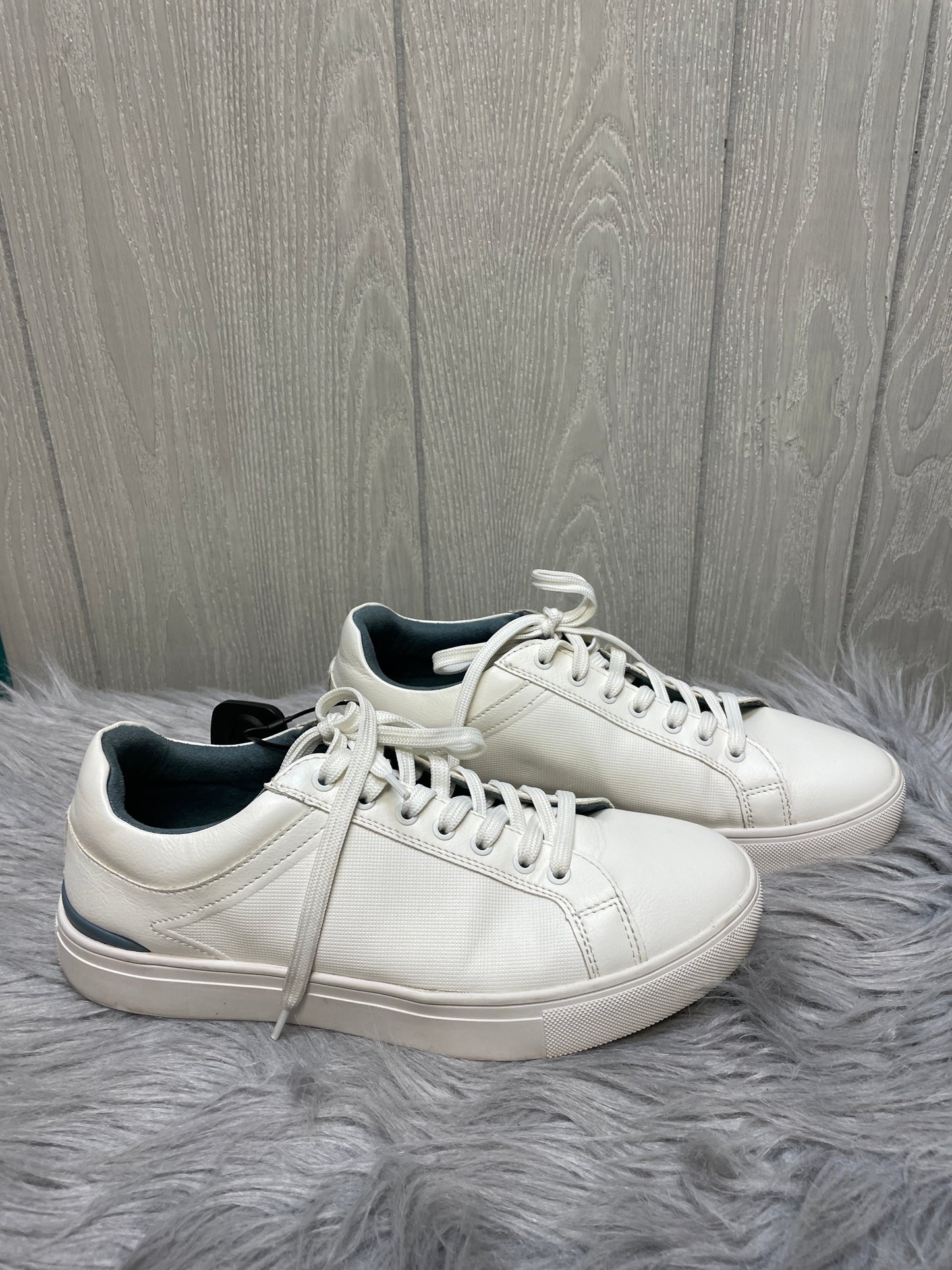 Shoes Sneakers By Aldo In White, Size: 8