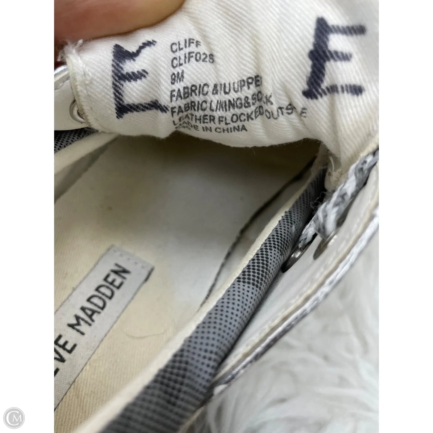 Shoes Sneakers By Steve Madden In Grey & White, Size: 9