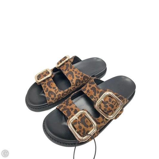 Shoes Flats By Universal Thread In Animal Print, Size: 6.5