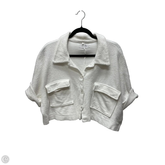 Top Short Sleeve By Clothes Mentor In Cream, Size: M