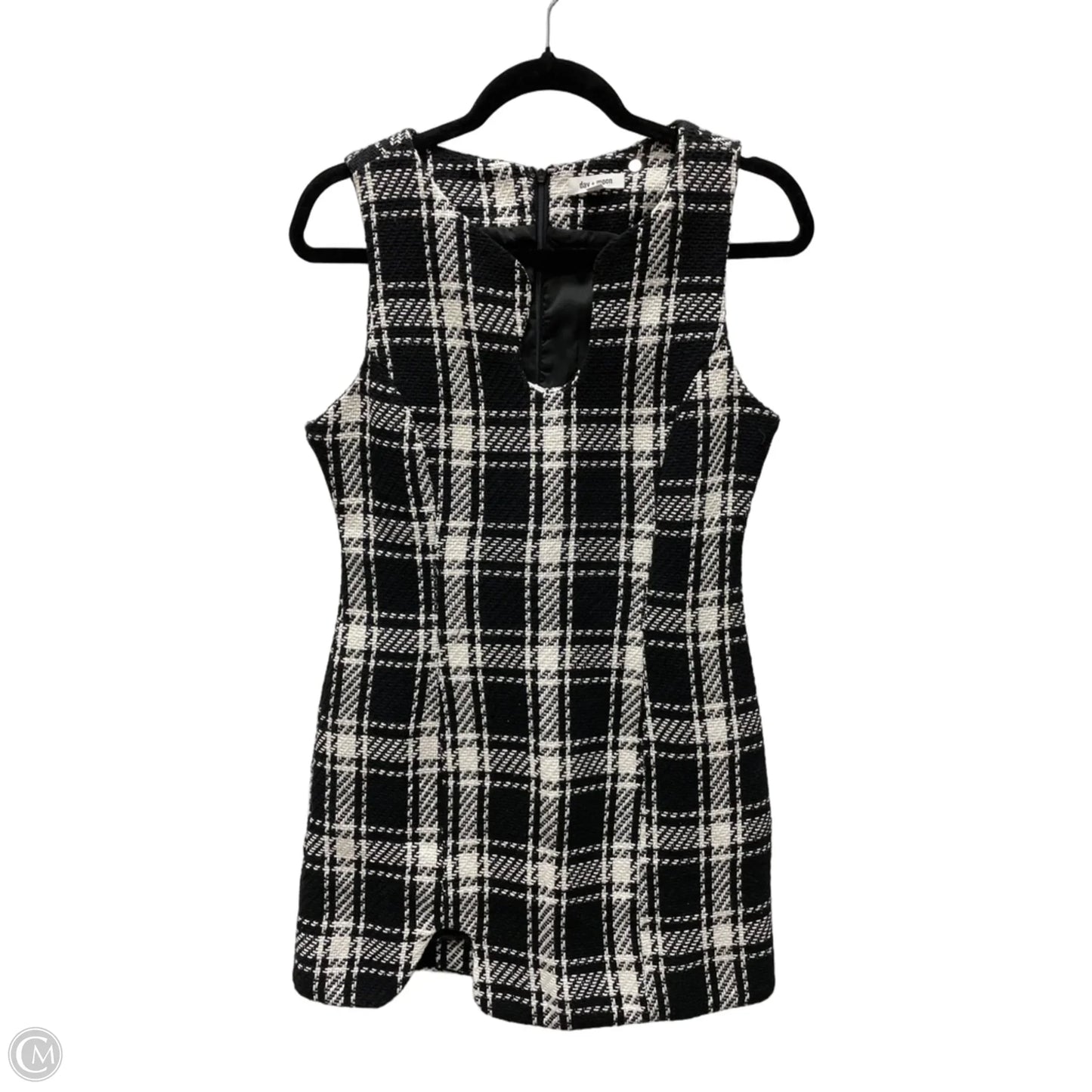 Dress Casual Short By Day + Moon In Checkered Pattern, Size: S