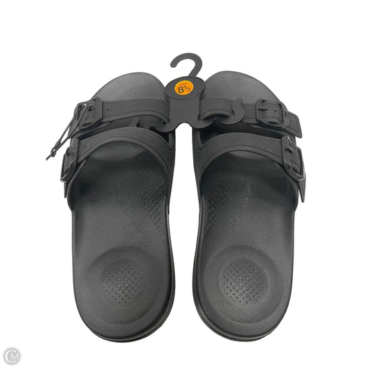 Sandals Flats By Fitflop In Black, Size: 8.5