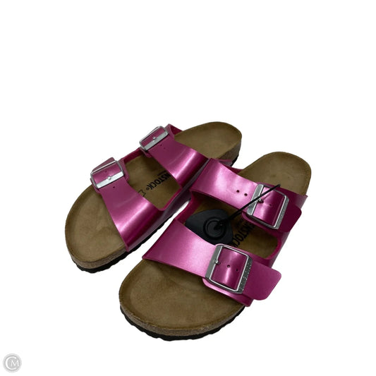 Sandals Flats By Birkenstock In Pink, Size: 9.5