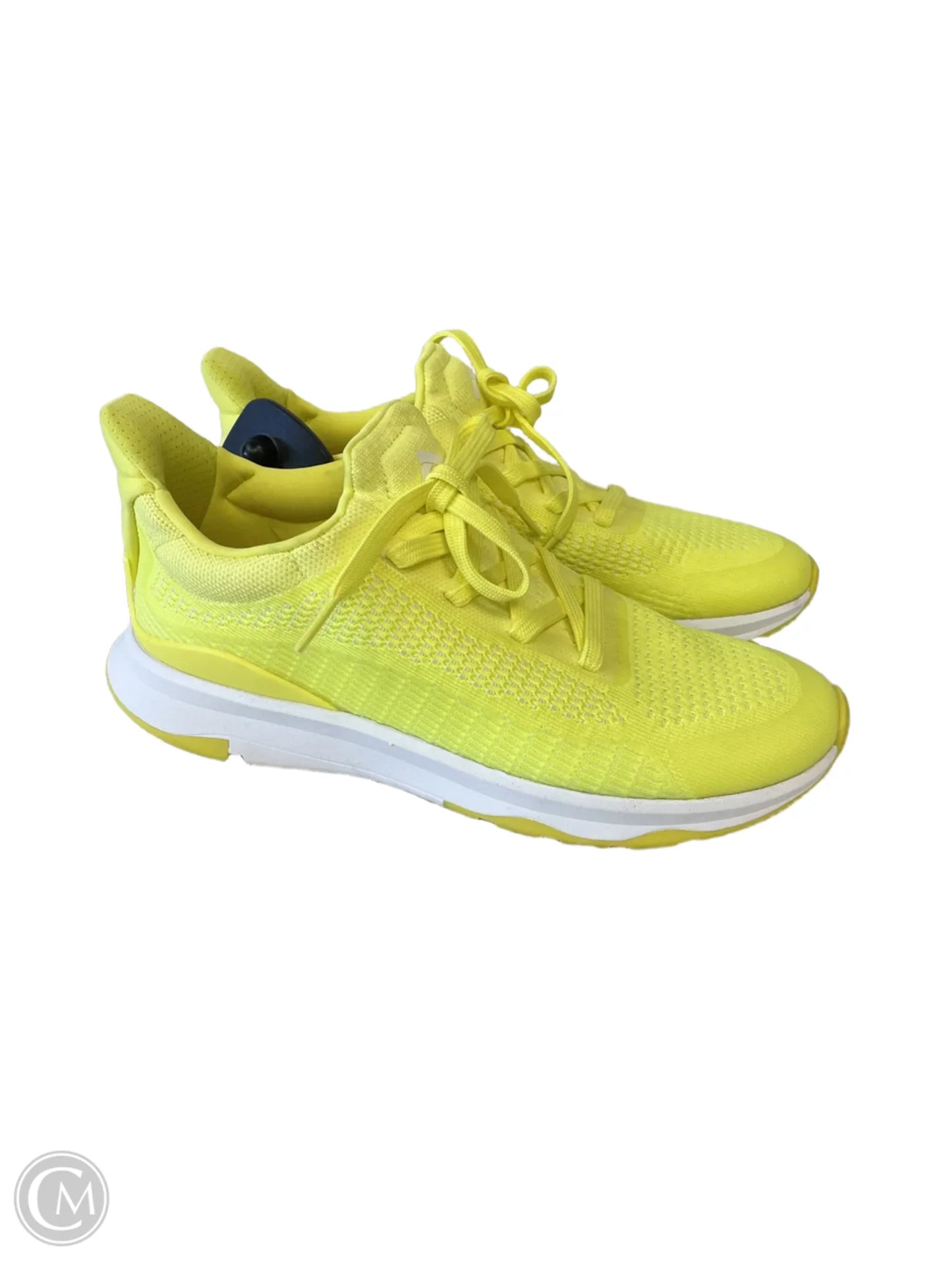 Shoes Athletic By Fitflop In Yellow, Size: 7.5