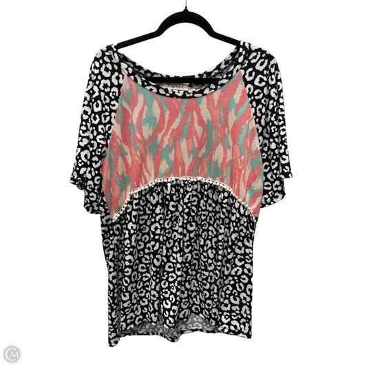 Top Short Sleeve By Haptics In Animal Print, Size: L