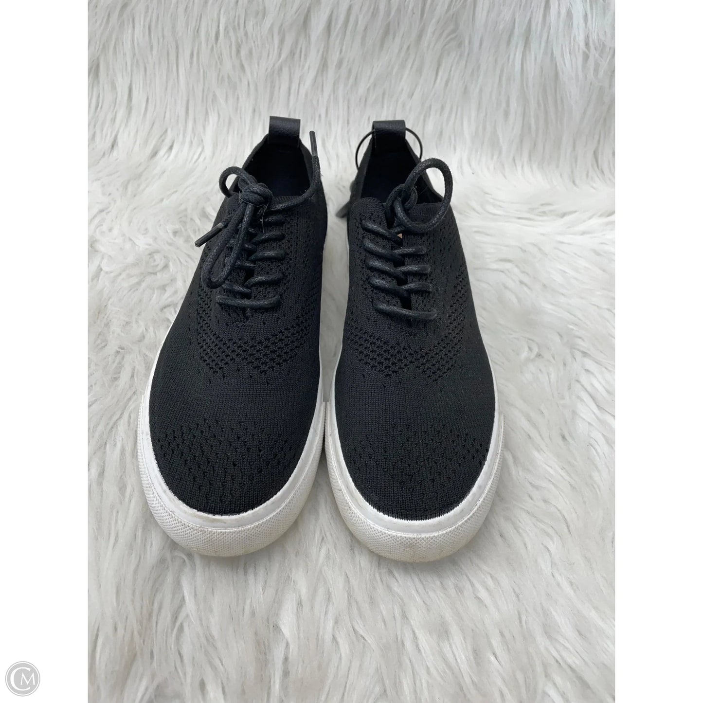 Shoes Sneakers By Clothes Mentor In Black, Size: 8
