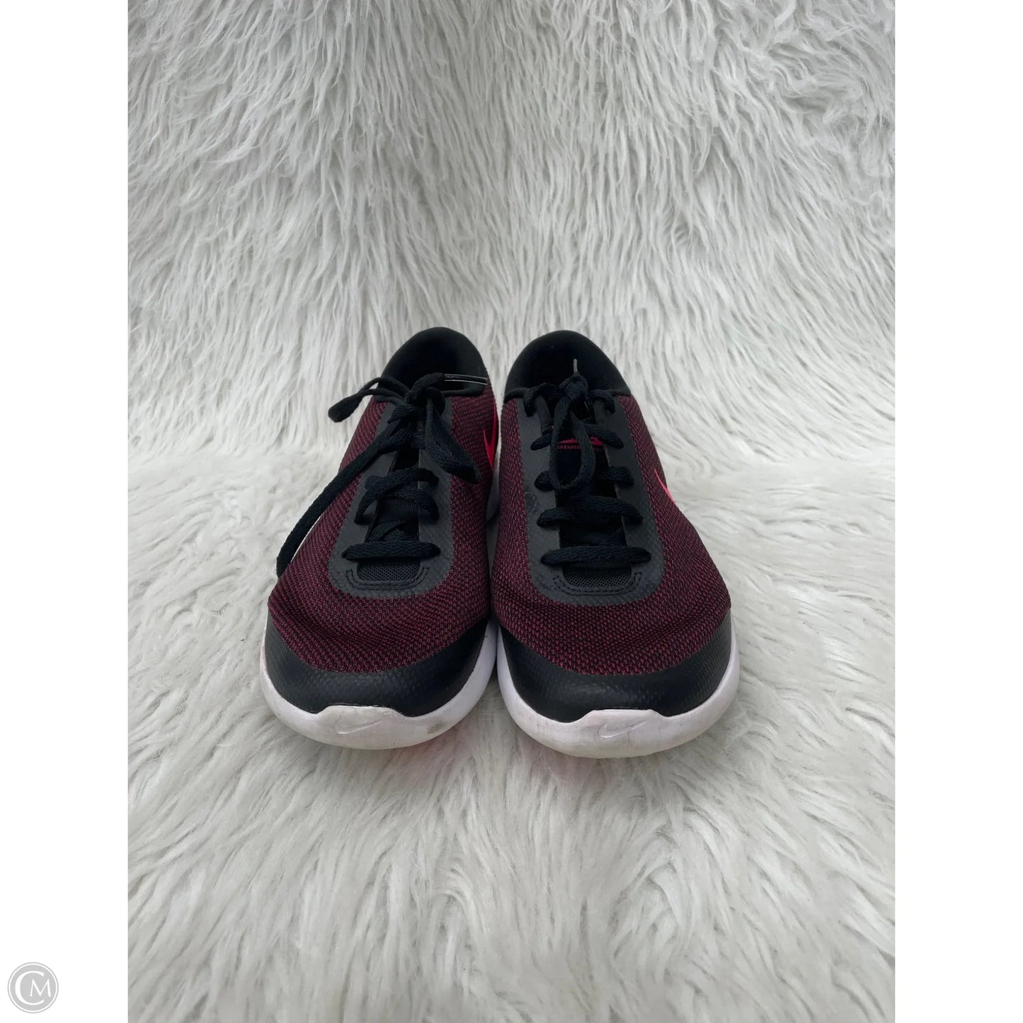 Shoes Athletic By Nike In Black & Gold, Size: 7.5