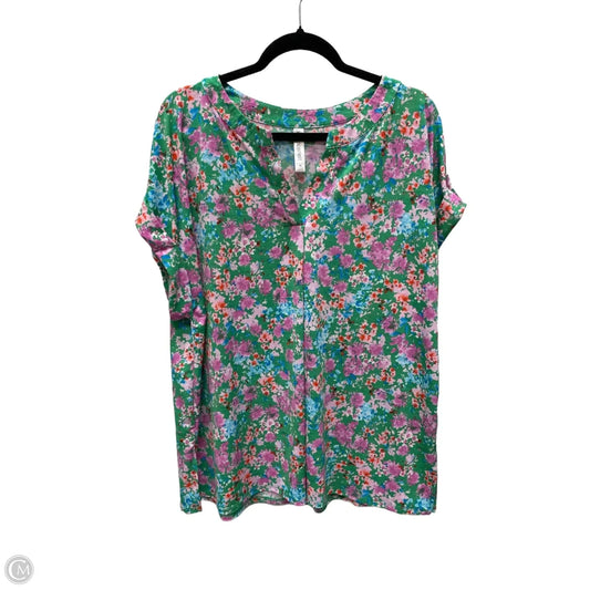 Blouse Short Sleeve By Dear Scarlett In Floral Print, Size: 2x