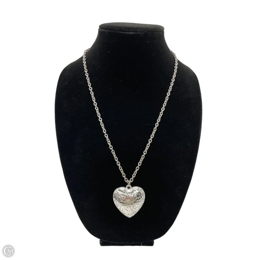 Necklace Pendant By Clothes Mentor