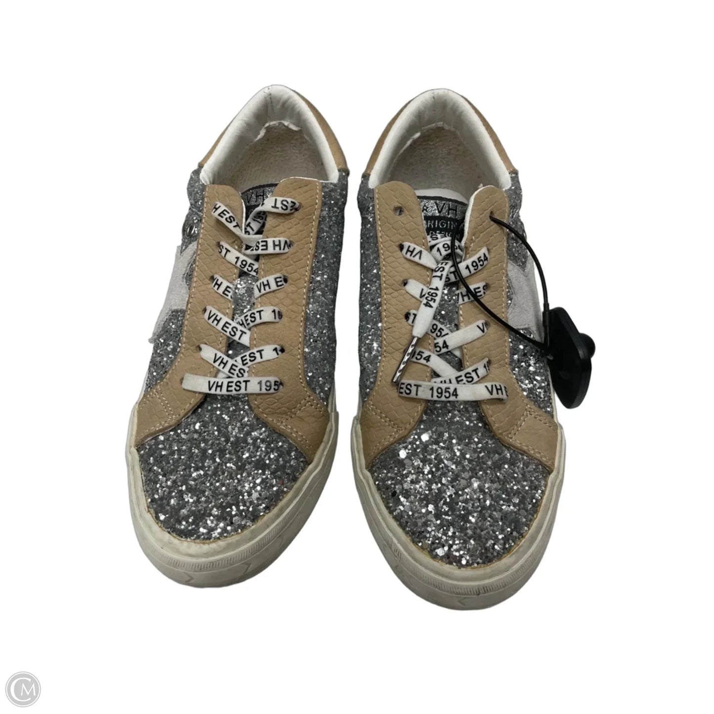 Shoes Sneakers By Vintage Havana In Silver, Size: 8.5