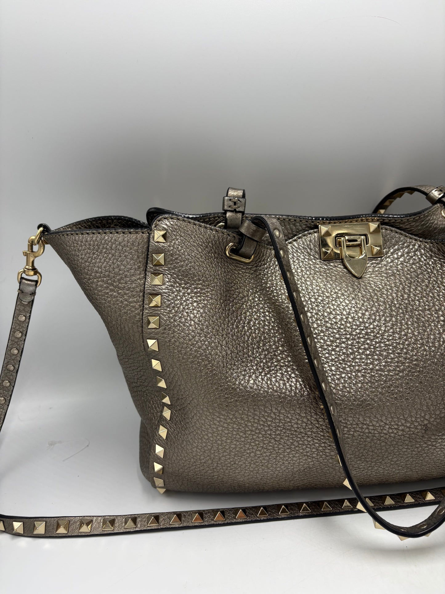 Valentino-Garavani Rockstud Medium Luxury Tote / Handbag