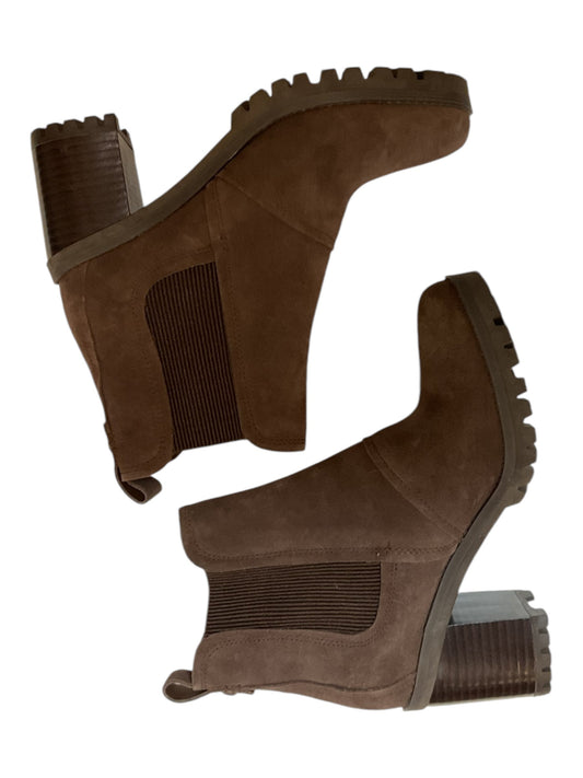 Boots Ankle Heels By Ugg In Brown, Size: 7