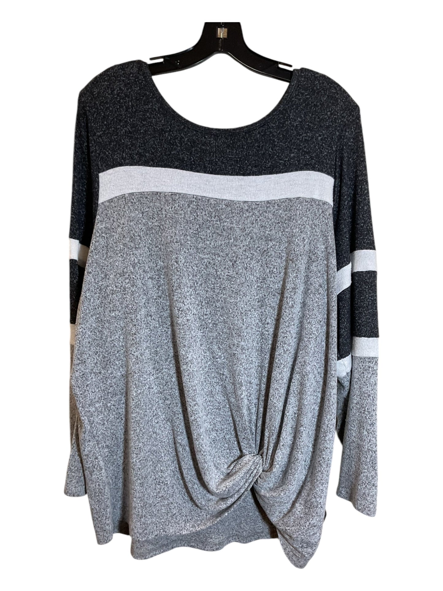 Top Long Sleeve By Maurices In Grey, Size: 2x