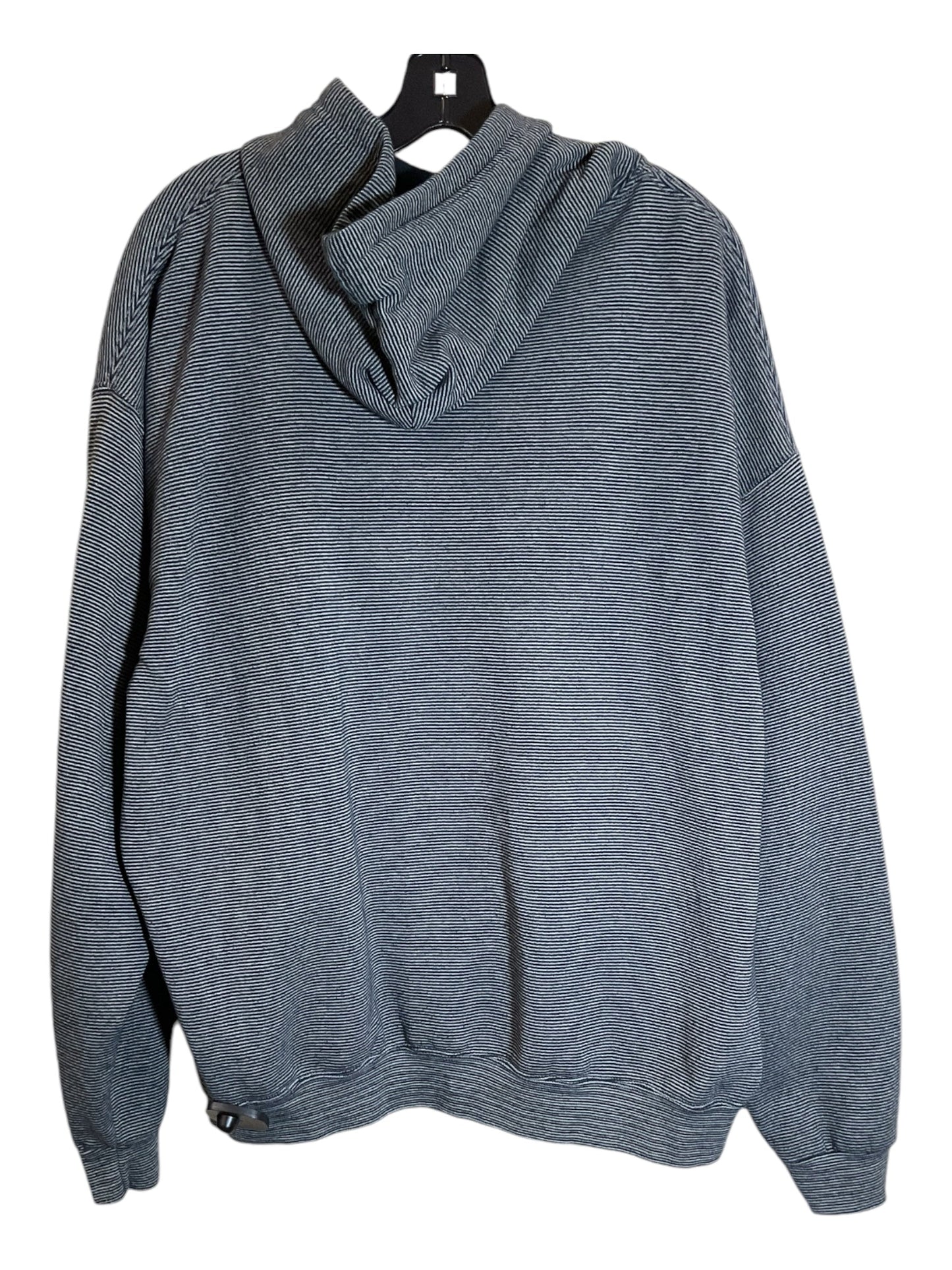 Sweatshirt Hoodie By Clothes Mentor In Black & Grey, Size: Xl