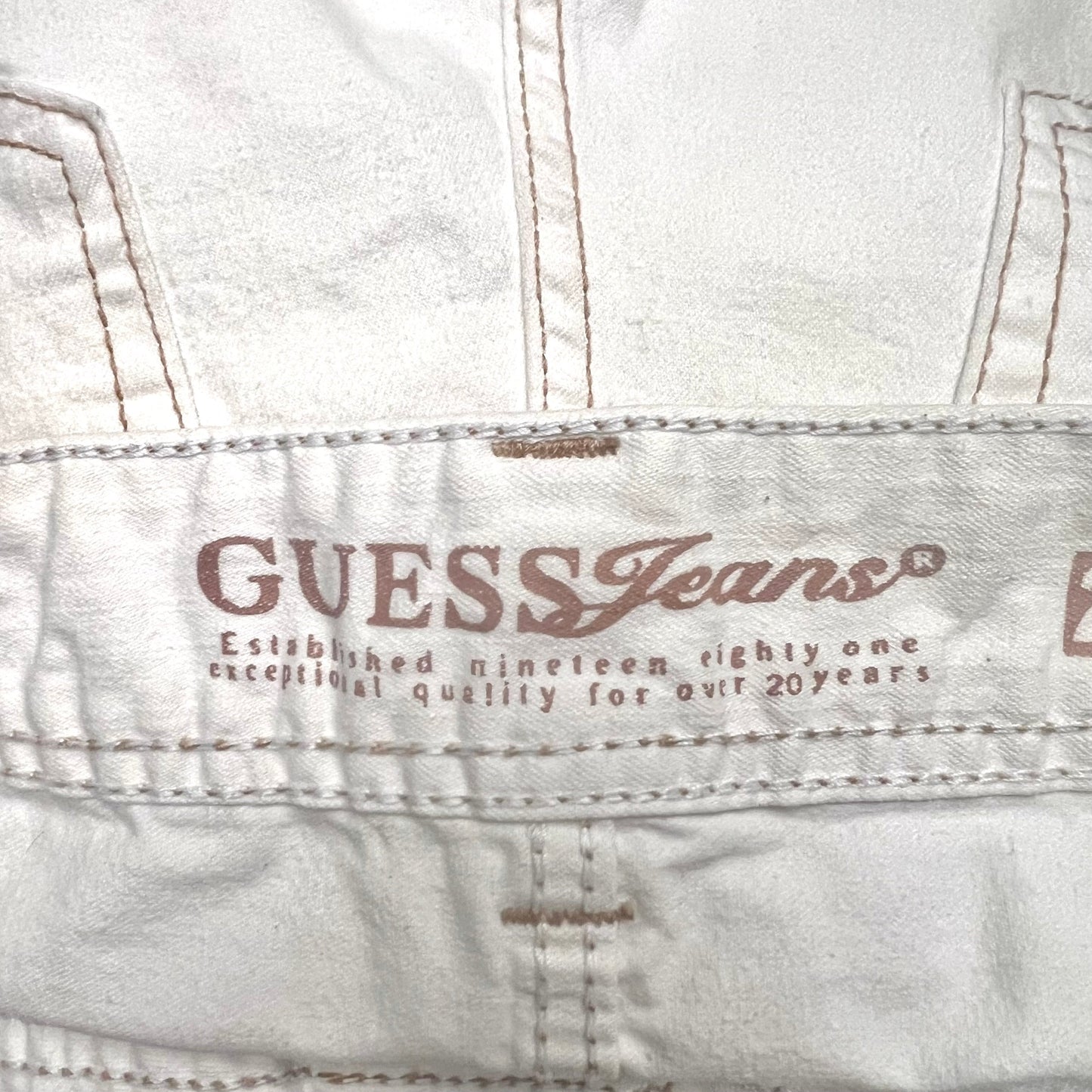 Shorts By Guess In White, Size: 6