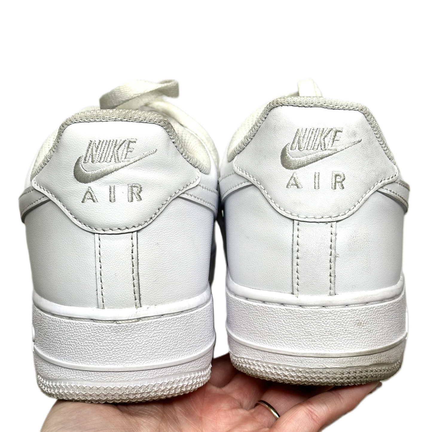 Shoes Sneakers By Nike In White, Size: 10.5