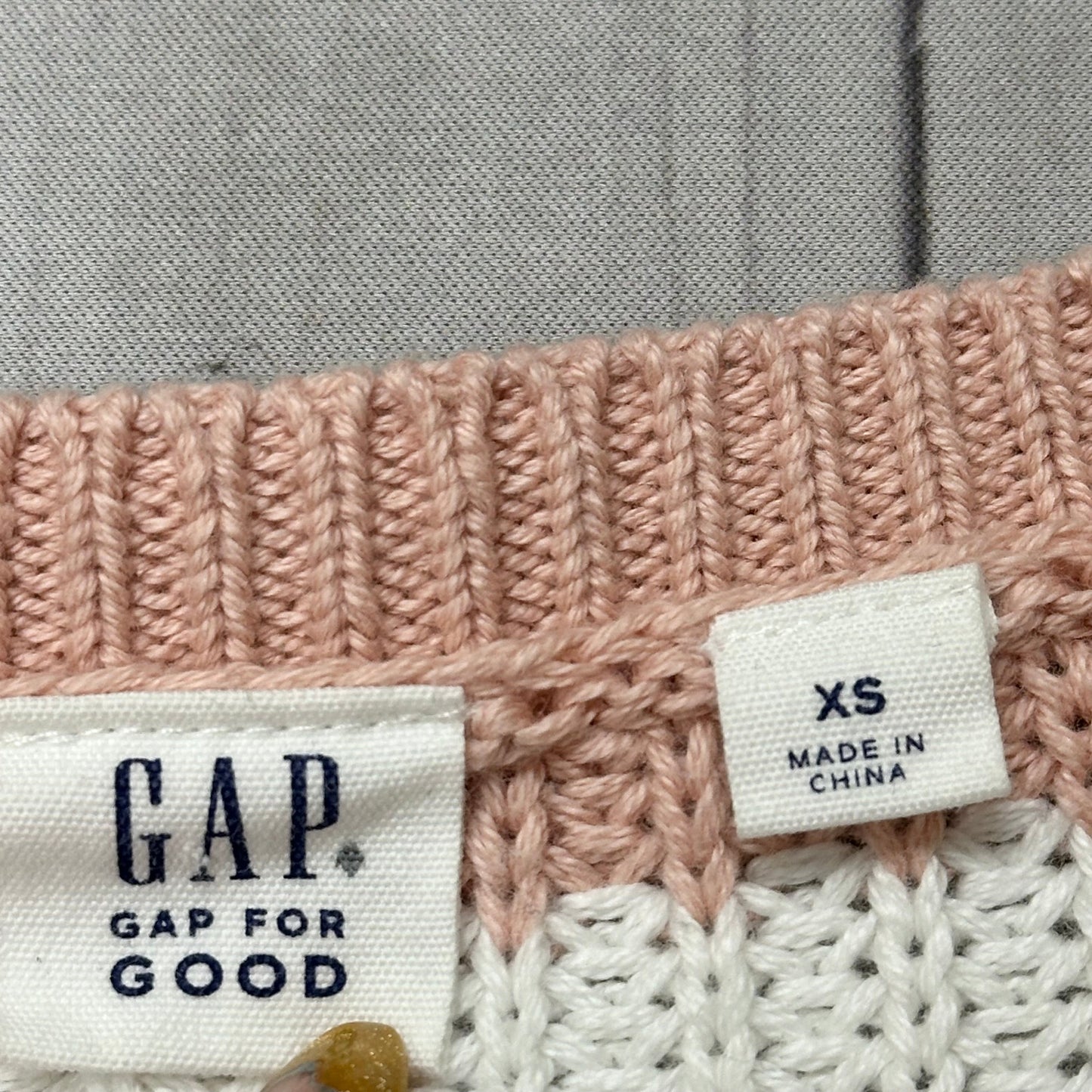 Sweater By Gap In Grey & Pink, Size: Xs