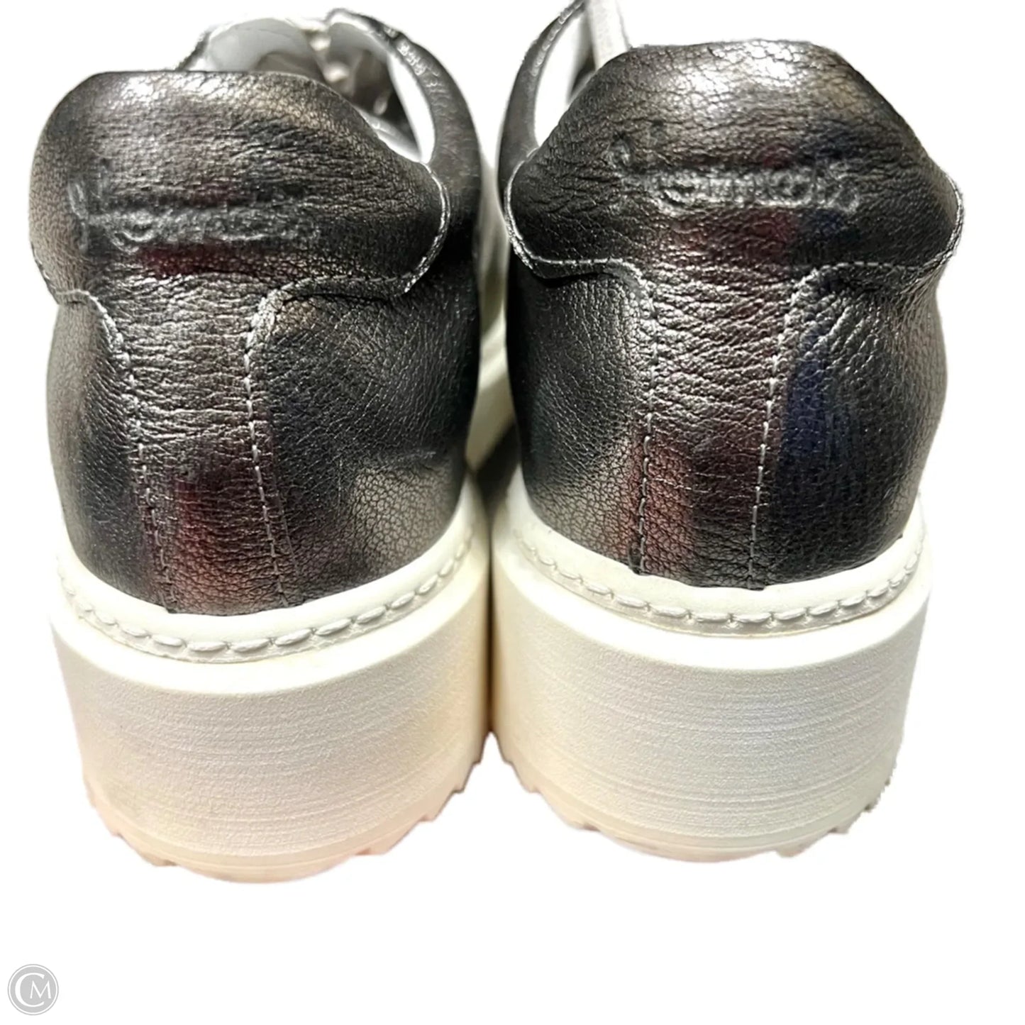 Shoes Sneakers By Homers Artisan In Silver, Size: 7