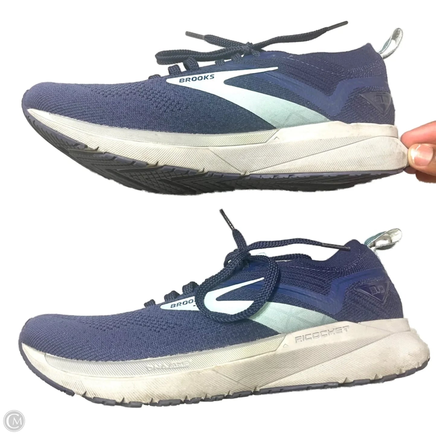 Shoes Sneakers By Brooks In Blue, Size: 7.5