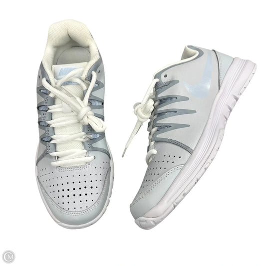 Shoes Athletic By Nike In Grey & White, Size: 8.5
