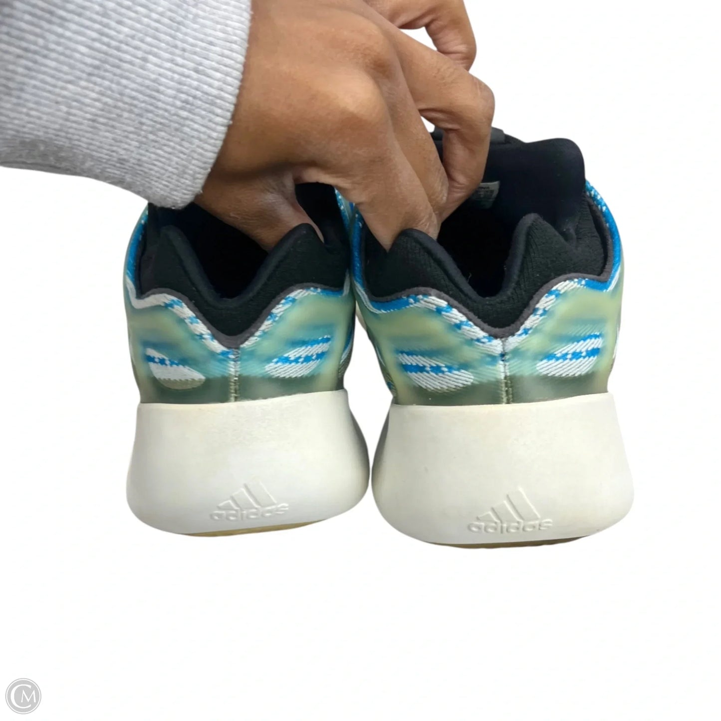 Shoes Luxury Designer By Yeezy In Blue, Size: 7