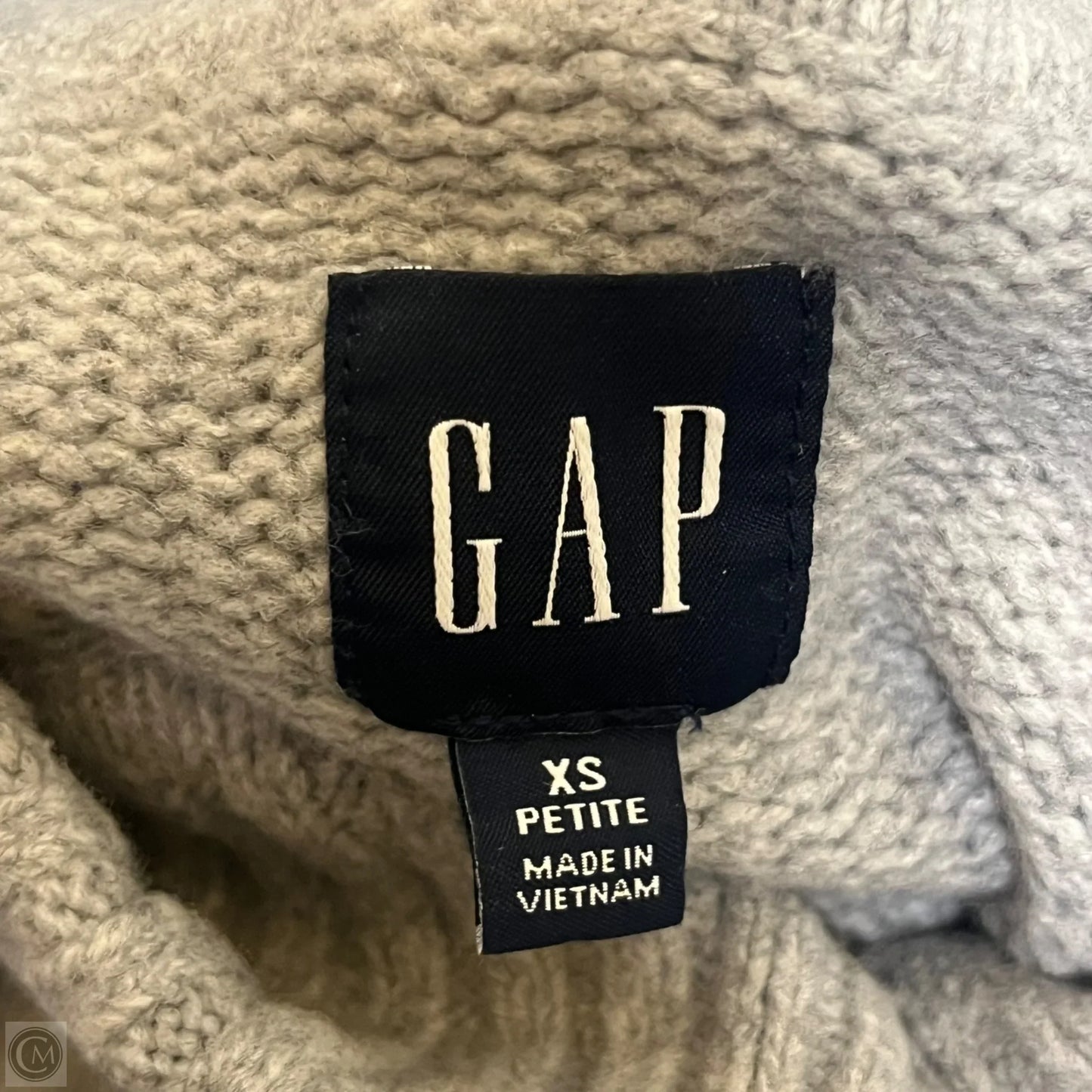 Sweater By Gap In Grey, Size: Xs