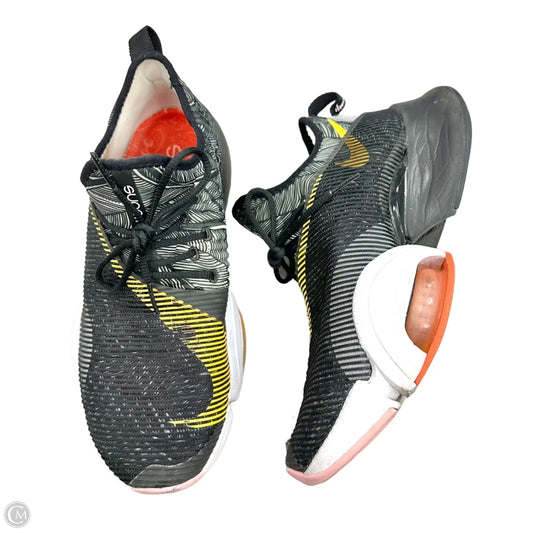 Shoes Athletic By Nike In Black & Yellow, Size: 8.5