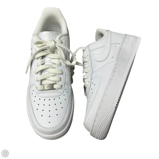 Shoes Sneakers By Nike In White, Size: 7.5