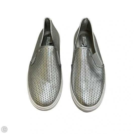 Shoes Designer By Michael Kors In Silver, Size: 7.5