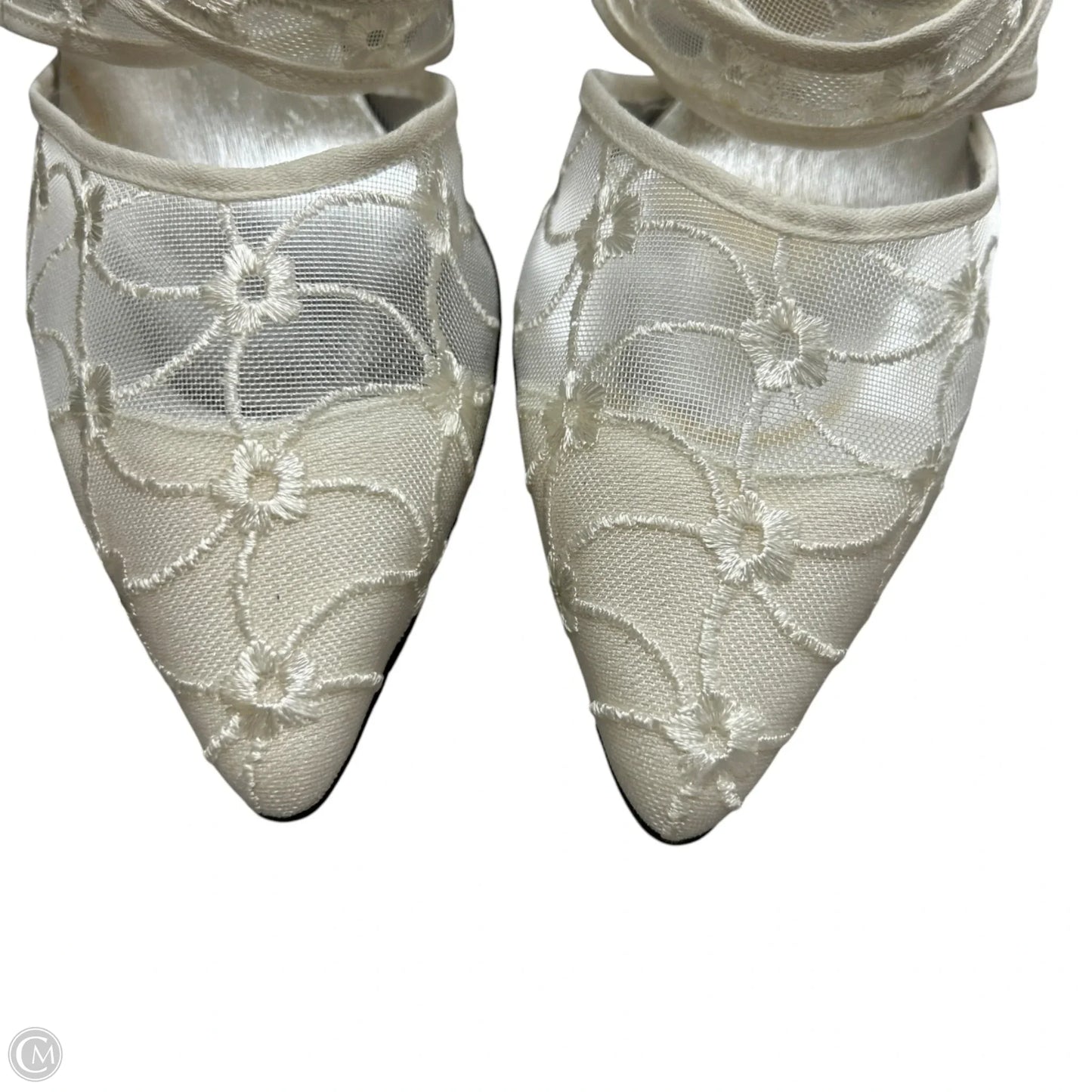 Shoes Heels Kitten By Amano In White, Size: 9