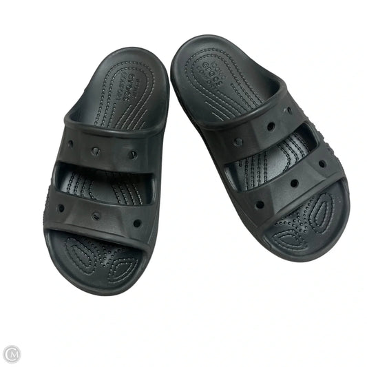 Sandals Flats By Crocs In Black, Size: 6