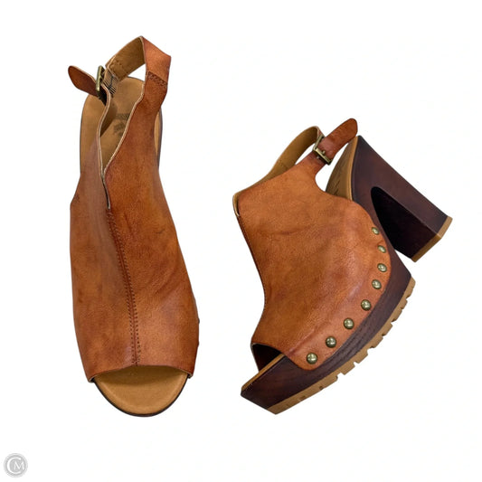 Sandals Heels Block By Korks In Tan, Size: 8