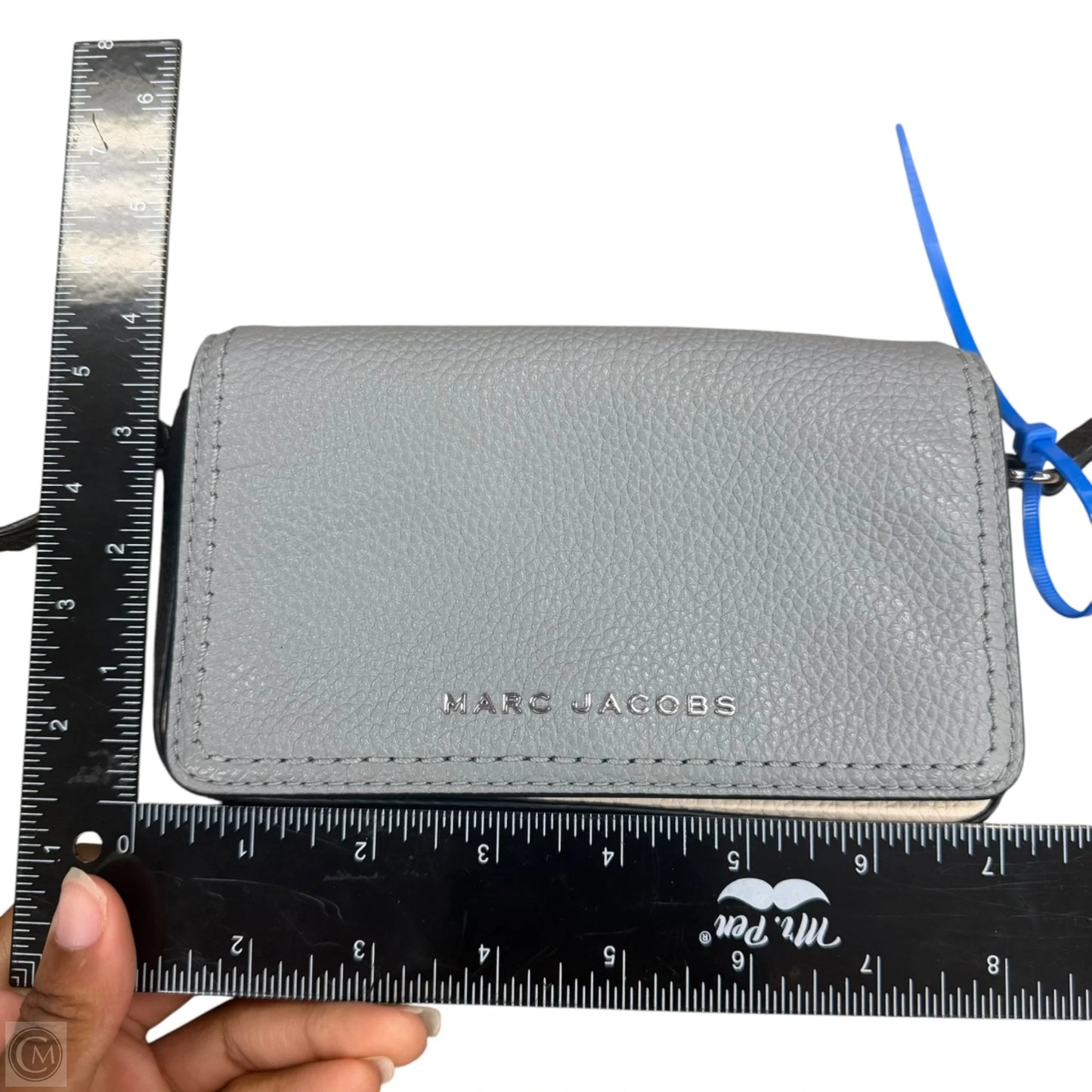 Crossbody Luxury Designer By Marc Jacobs, Size: Small