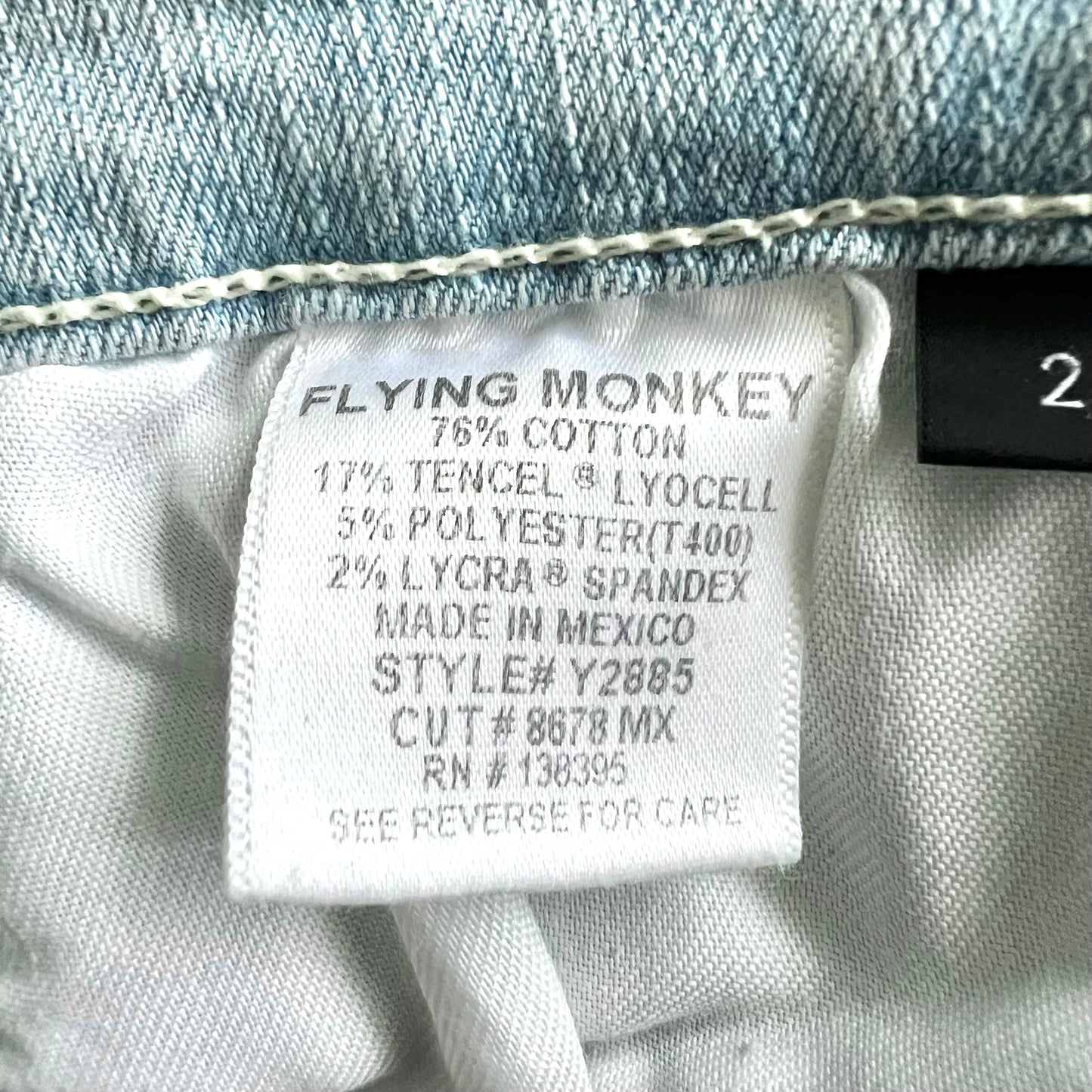 Jeans Flared By Flying Monkey  Size: 6