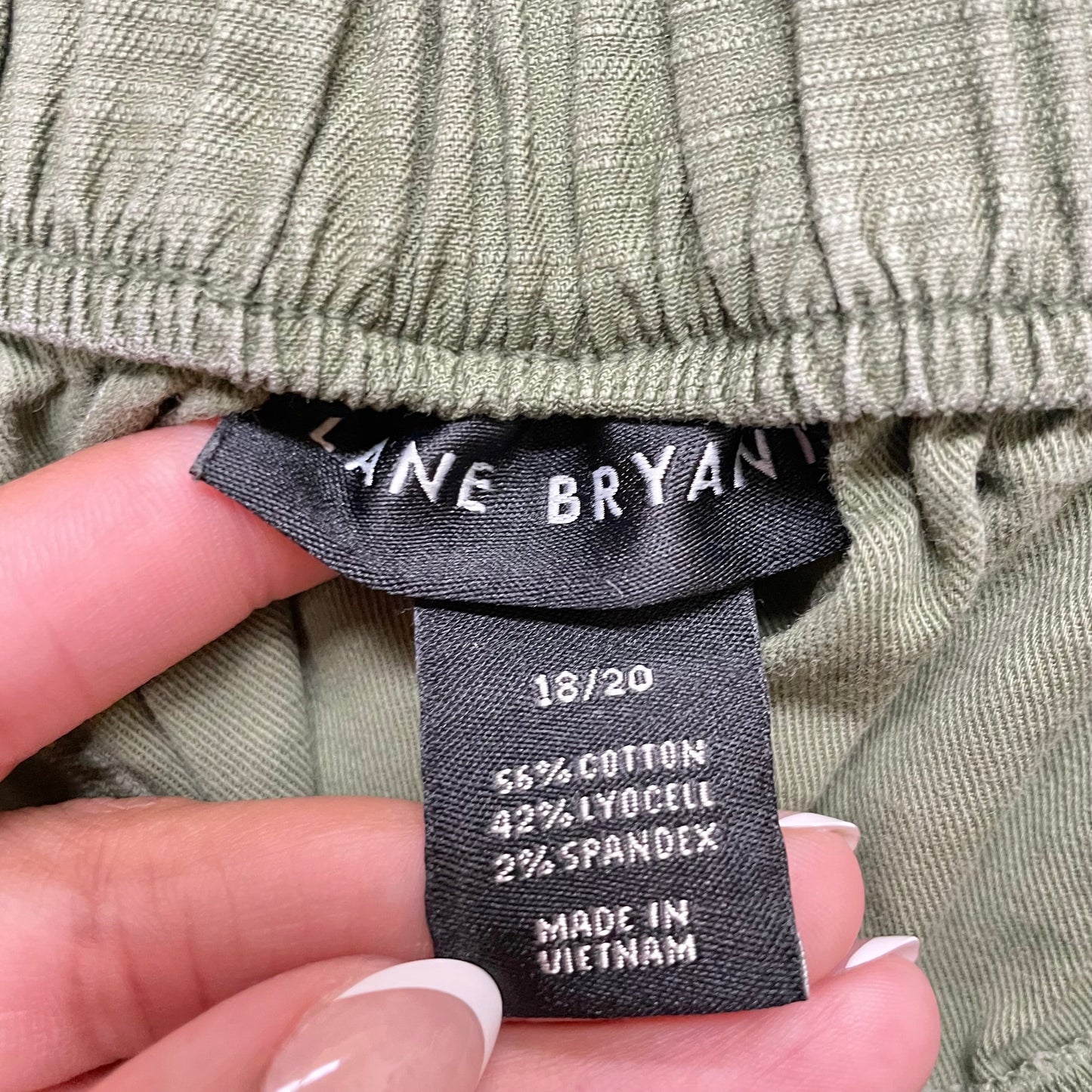 Green Shorts By Lane Bryant, Size: 2x