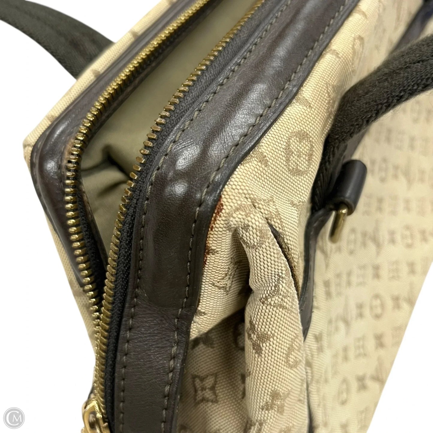 Handbag Luxury Designer By Louis Vuitton, Size: Medium