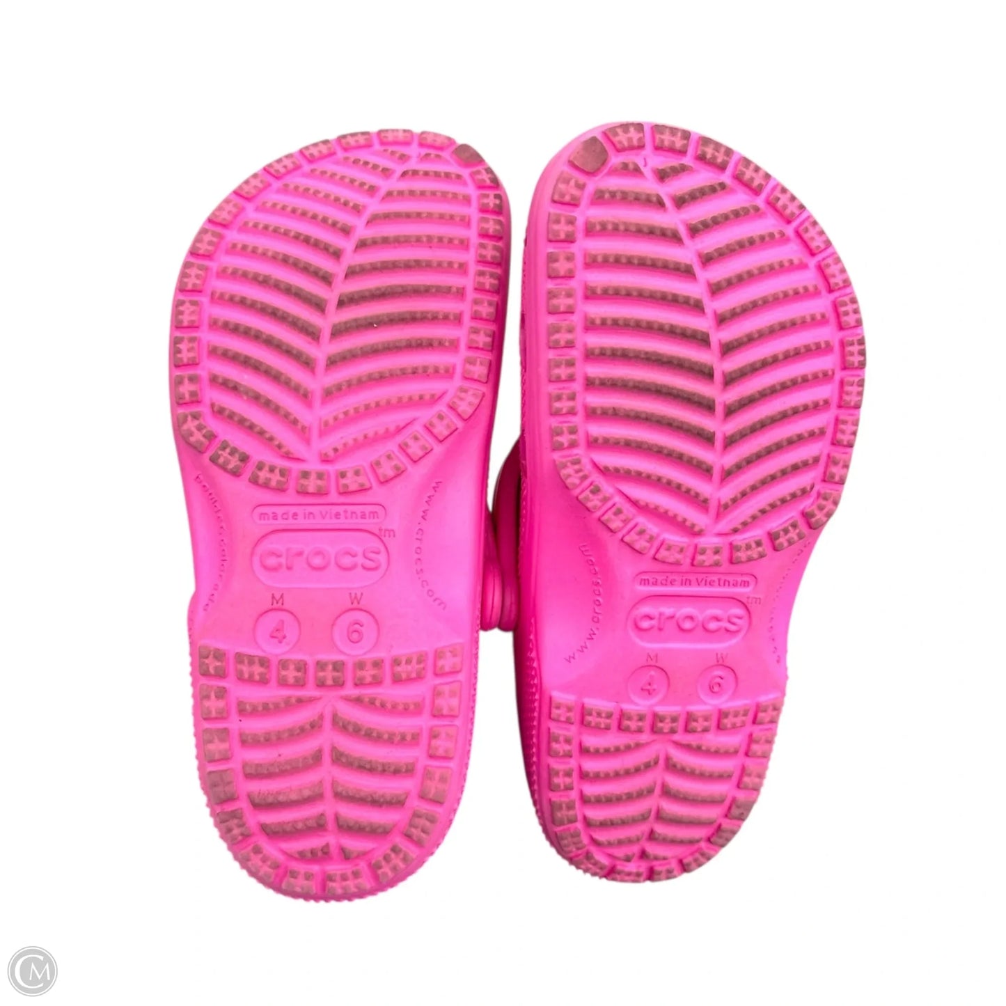 Shoes Flats By Crocs In Pink, Size: 6