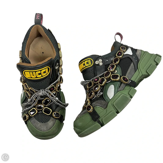 Shoes Luxury Designer By Gucci In Black & Green, Size: 11